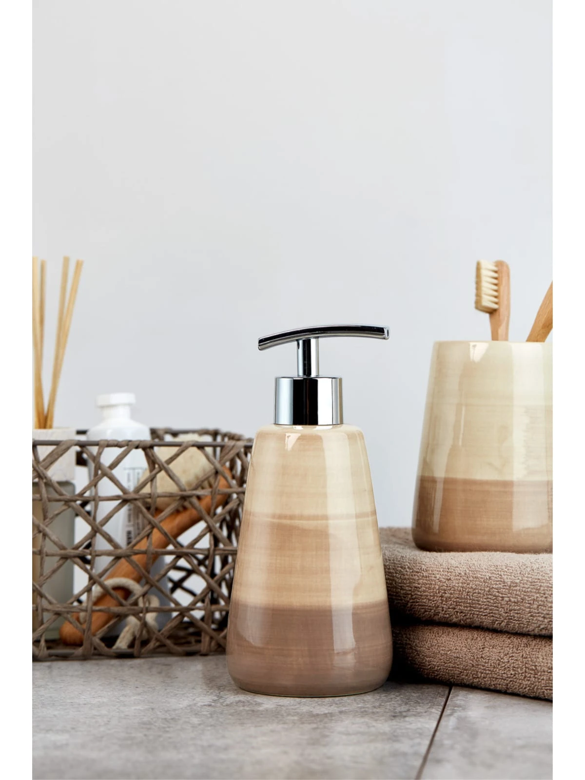 Wenko Bad-Accessoires Set Pottery Sand 3-teilig In Beige 13 Wenko Bad-Accessoires Set Pottery Sand 3-teilig In Beige – Bild 13