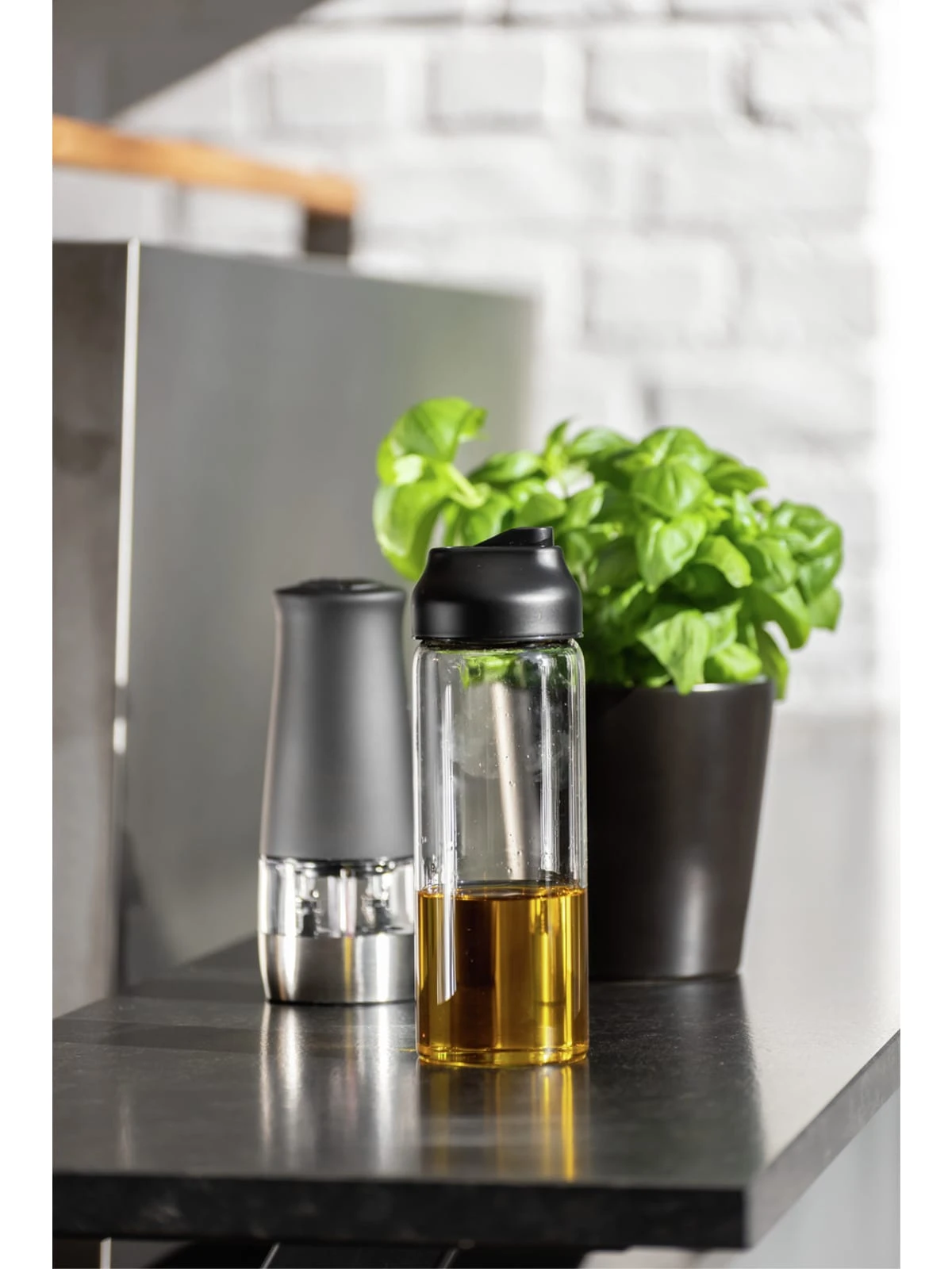 Wenko Elektrische Mühle 2 In 1 Schwarz In Schwarz 20 Wenko Elektrische Mühle 2 In 1 Schwarz In Schwarz – Bild 20