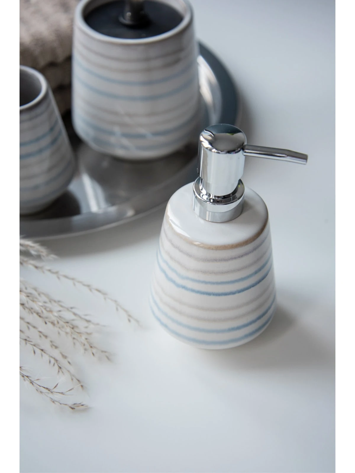 Wenko WC-Garnitur Navalon Keramik In Mehrfarbig 16 Wenko WC-Garnitur Navalon Keramik In Mehrfarbig – Bild 16