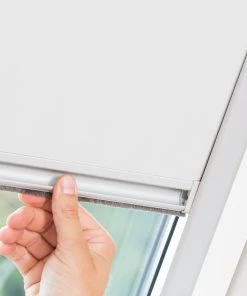 Lichtblick Dachfensterrollo In Weiß 11 Lichtblick Dachfensterrollo In Weiß -Relaxdays Verkaufsshop lichtblick dachfensterrollo in weiss 4